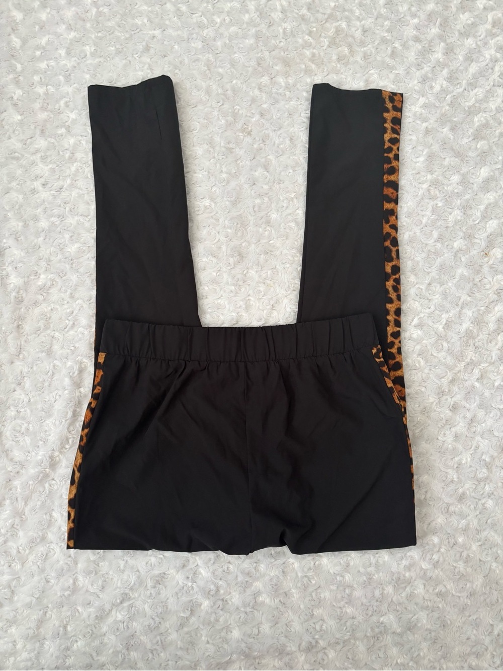 IMAN Black Jogger Pants w/ Leopard Side Stripe | Elastic Waist & Pockets | Sz M - Picture 4 of 6